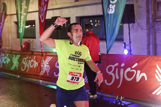 La EdP Carrera Nocturna marca el paso en la ciudad